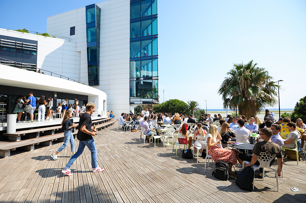 Le Campus Jean Arnault a été - EDHEC Business School