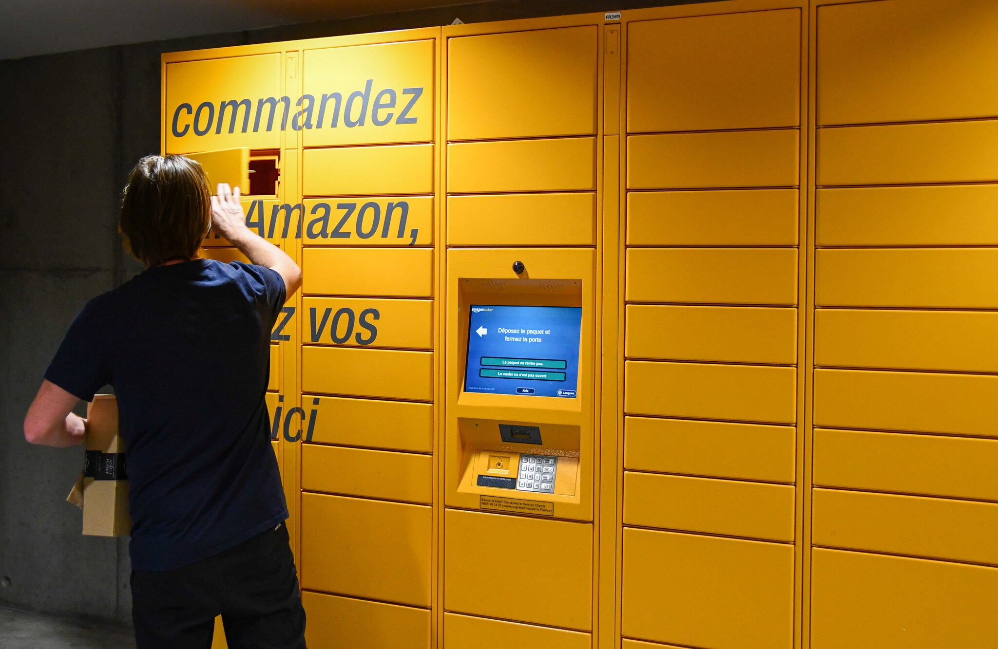 Amazon Lockers