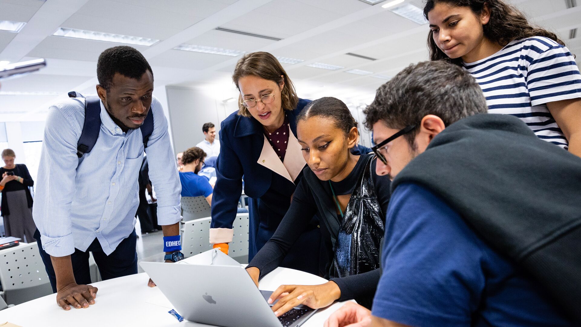 students with laptop