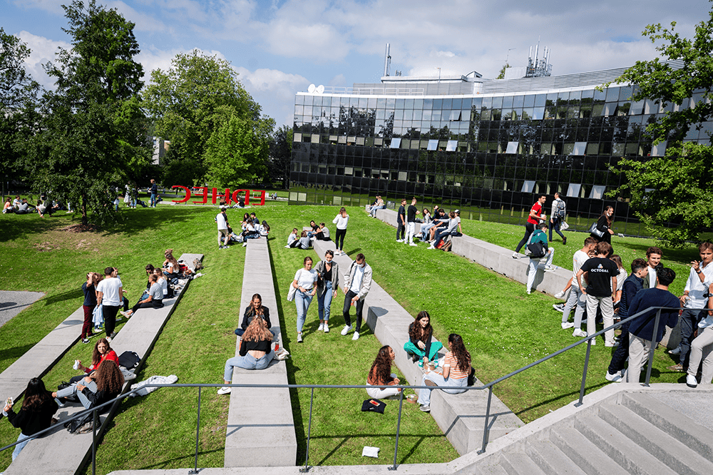 exterieur du campus de Lille